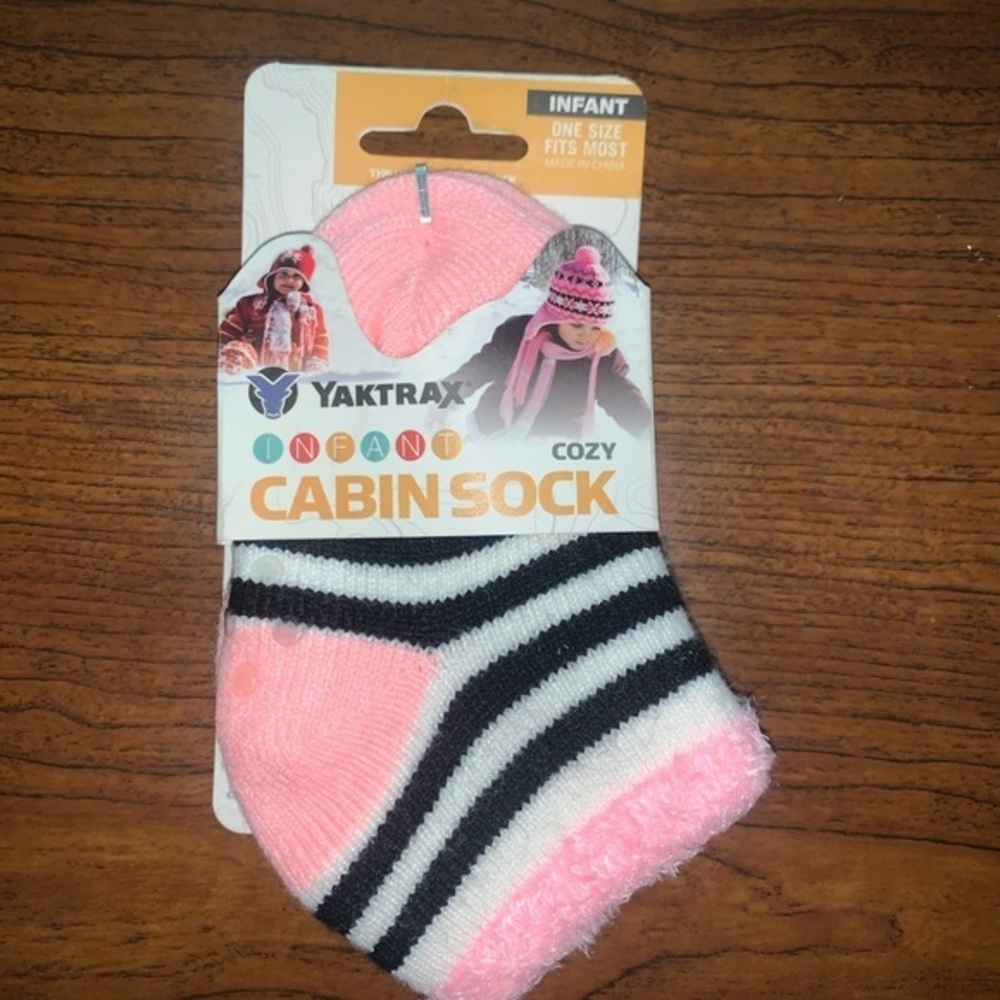 YakTrax Infant Cozy Warm Cabin Socks with Grips